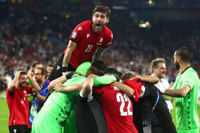 Georgia được thưởng lớn sau khi l&agrave;m n&ecirc;n kỳ t&iacute;ch ở Euro