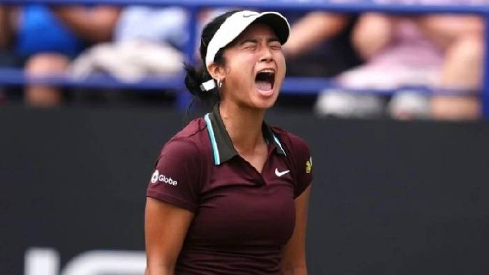 &lsquo;Thần đồng quần vợt Philippines&rsquo; l&agrave;m n&ecirc;n lịch sử tại Eastbourne Open 2025