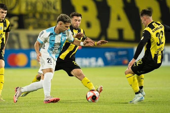 Nhận định, soi k&egrave;o Penarol vs Cerro, 1h00 ng&agrave;y 29/6: Giữ chắc ng&ocirc;i đầu