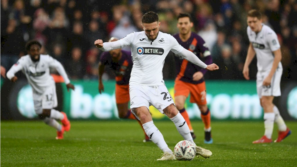 Nhận định Swansea vs Cambridge Utd, 01h45 ng&agrave;y 29/8 (C&uacute;p Li&ecirc;n đo&agrave;n Anh)