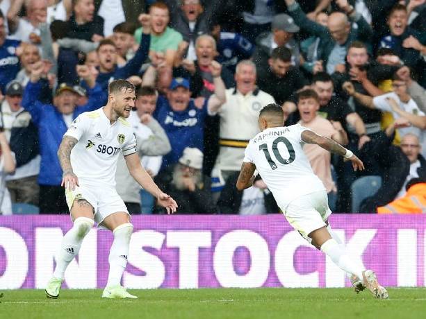 Đội h&igrave;nh ra s&acirc;n ch&iacute;nh thức Burnley vs Leeds, 20h ng&agrave;y 29/8 (cập nhật)