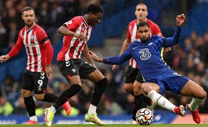 Soi k&egrave;o phạt g&oacute;c Southampton vs Chelsea, 1h45 ng&agrave;y 31/8