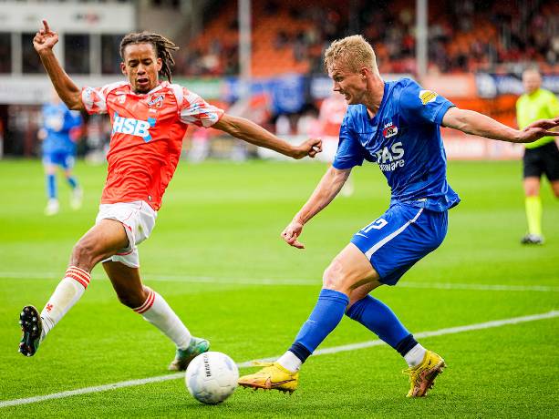 Nhận định, soi k&egrave;o AZ Alkmaar vs Levski Sofia, 00h30 ng&agrave;y 29/8: Chủ nh&agrave; thắng nhẹ