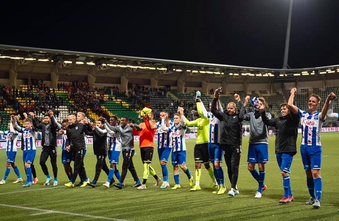 Đo&agrave;n Văn Hậu bất lực nh&igrave;n Heerenveen bị cầm h&ograve;a tr&acirc;n s&acirc;n nh&agrave;