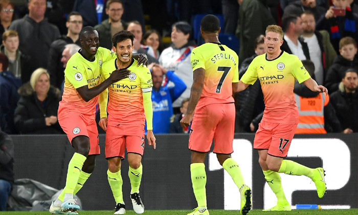 Newcastle vs Man City (19h30 30/11): Vượt kh&oacute;?