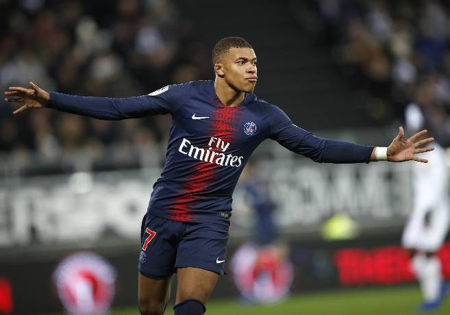 Tin chuyển nhượng s&aacute;ng 29/1: PSG l&ecirc;n phương &aacute;n thay thể Mbappe