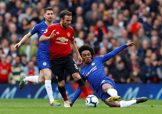 Robbie Savage dự cảm điều kh&ocirc;ng may cho MU