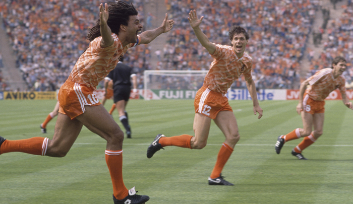 Đội h&igrave;nh 11 cầu thủ vĩ đại nhất mọi thời đại của ĐT H&agrave; Lan