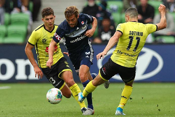 Soi k&egrave;o phạt g&oacute;c Melbourne Victory vs Wellington Phoenix, 16h45 ng&agrave;y 29/4