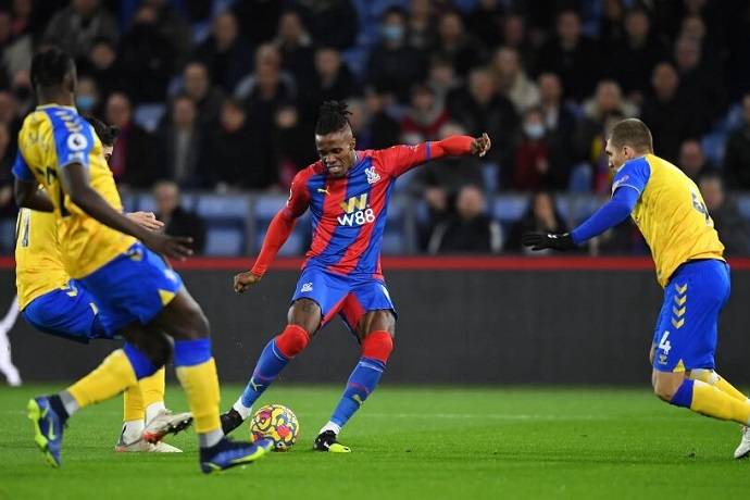 Soi k&egrave;o phạt g&oacute;c Southampton vs Crystal Palace, 21h00 ng&agrave;y 30/4