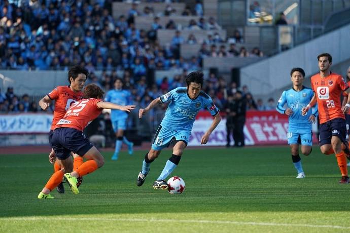 Soi k&egrave;o phạt g&oacute;c Kawasaki Frontale vs Kashima Antlers, 17h00 ng&agrave;y 30/5
