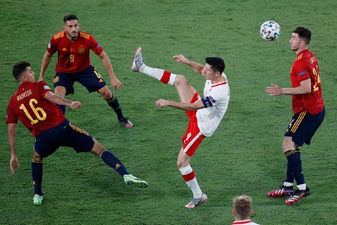 Dự đo&aacute;n, soi k&egrave;o thẻ v&agrave;ng Thụy Sĩ vs T&acirc;y Ban Nha, 23h ng&agrave;y 2/7