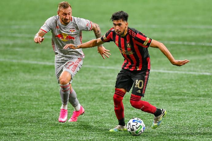 Soi k&egrave;o phạt g&oacute;c New York Red Bulls vs Atlanta, 7h07 ng&agrave;y 1/7