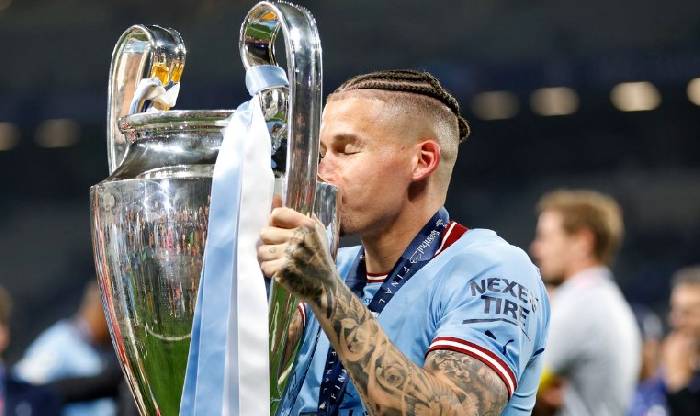 Man United muốn g&acirc;y sốc với &ldquo;bom xịt&rdquo; của Man City