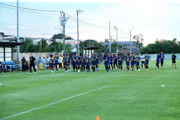 ĐT Th&aacute;i Lan &lsquo;bế quan tỏa cảng&rsquo; trước trận gặp Việt Nam