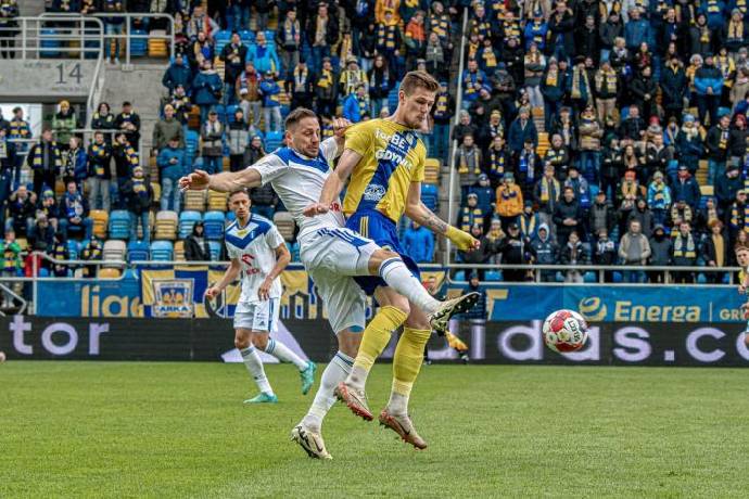 Nhận định, soi k&egrave;o Arka Gdynia vs Wisla Plock, 23h00 ng&agrave;y 29/8: Ngựa &ocirc; thăng hoa