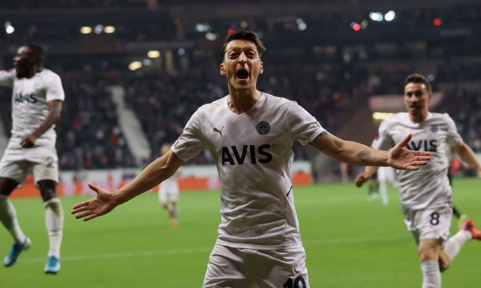 Nhận định, soi k&egrave;o Fenerbahce vs Olympiakos, 23h45 ng&agrave;y 30/9