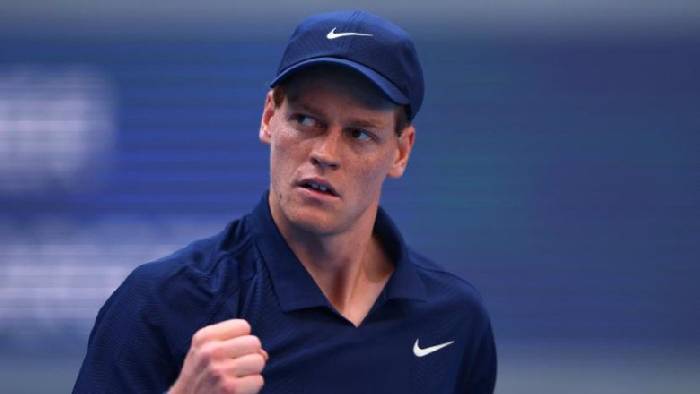 Sinner v&agrave;o b&aacute;n kết China Open 2025, De Minaur đi tiếp nhờ đối thủ bỏ cuộc