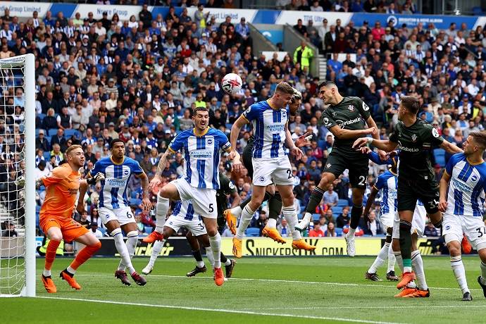Soi k&egrave;o phạt g&oacute;c Brighton vs Southampton, 3h00 ng&agrave;y 30/11