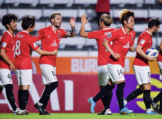 Nhận định, soi k&egrave;o Fagiano Okayama vs Urawa Red Diamonds, 12h00 ng&agrave;y 30/11: Kịch bản chia điểm