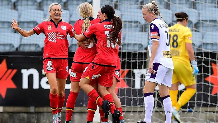 M&aacute;y t&iacute;nh dự đo&aacute;n b&oacute;ng đ&aacute; 31/12: Nữ Adelaide vs Nữ Perth Glory