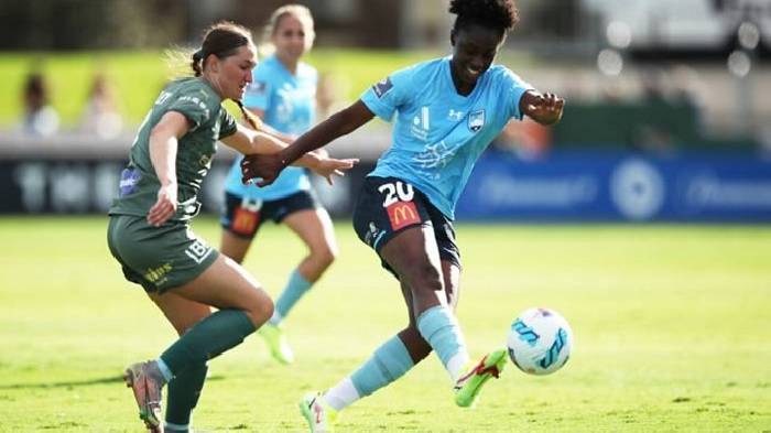 Soi k&egrave;o phạt g&oacute;c nữ Brisbane Roar vs nữ Sydney, 11h ng&agrave;y 31/12