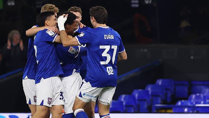 K&egrave;o v&agrave;ng b&oacute;ng đ&aacute; Coventry vs Ipswich Town, 01h00 ng&agrave;y 30/12: Lại thua?