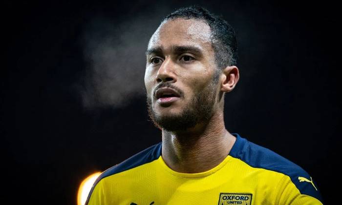 Cầu thủ v&ocirc; danh ph&aacute; kỷ lục bật nhảy cao của Cristiano Ronaldo