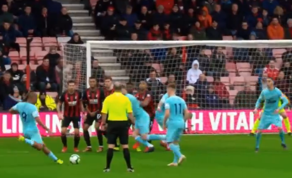 Top 5 b&agrave;n thắng đẹp Ngoại hạng Anh v&ograve;ng 31