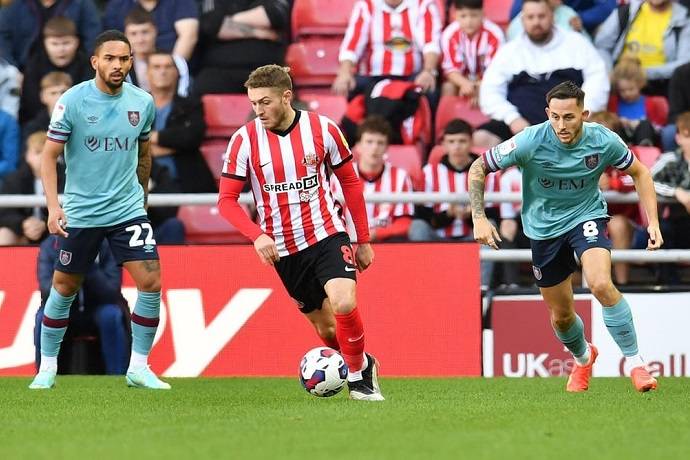 Ph&acirc;n t&iacute;ch k&egrave;o hiệp 1 Burnley vs Sunderland, 2h00 ng&agrave;y 1/4