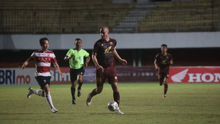 Ph&acirc;n t&iacute;ch k&egrave;o hiệp 1 Madura vs PSM, 20h30 ng&agrave;y 31/3