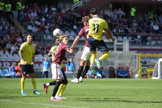 Soi k&egrave;o phạt g&oacute;c Lazio vs Torino, 1h45 ng&agrave;y 1/4