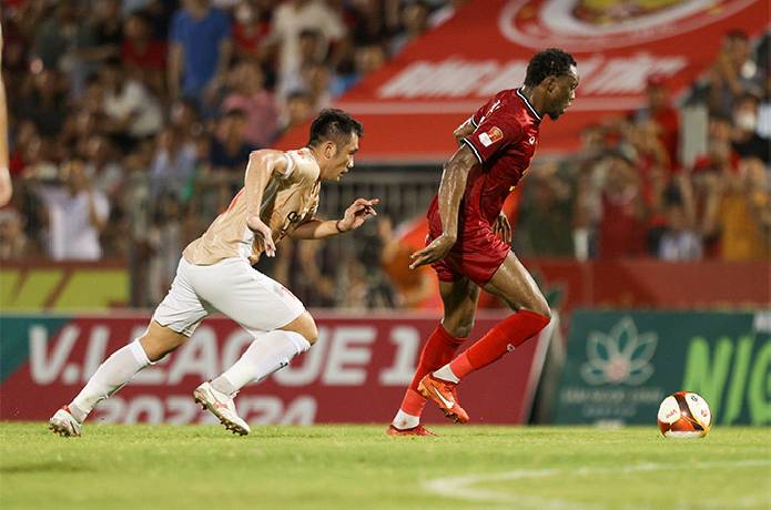 HLV Polking ra mắt, C&ocirc;ng an H&agrave; Nội thua trận thứ 4 li&ecirc;n tiếp