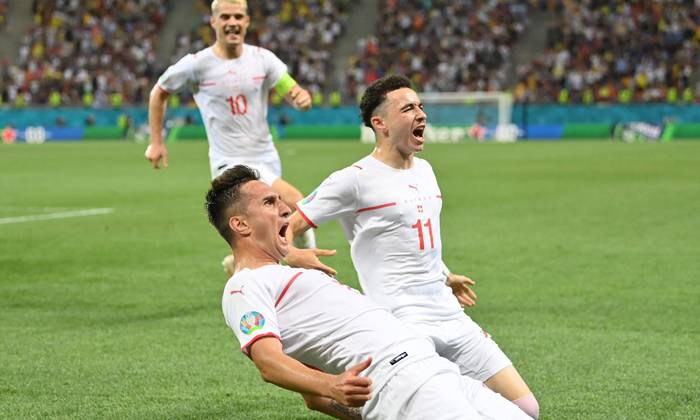 Ph&acirc;n t&iacute;ch k&egrave;o hiệp 1 Thụy Sĩ vs T&acirc;y Ban Nha, 23h ng&agrave;y 2/7