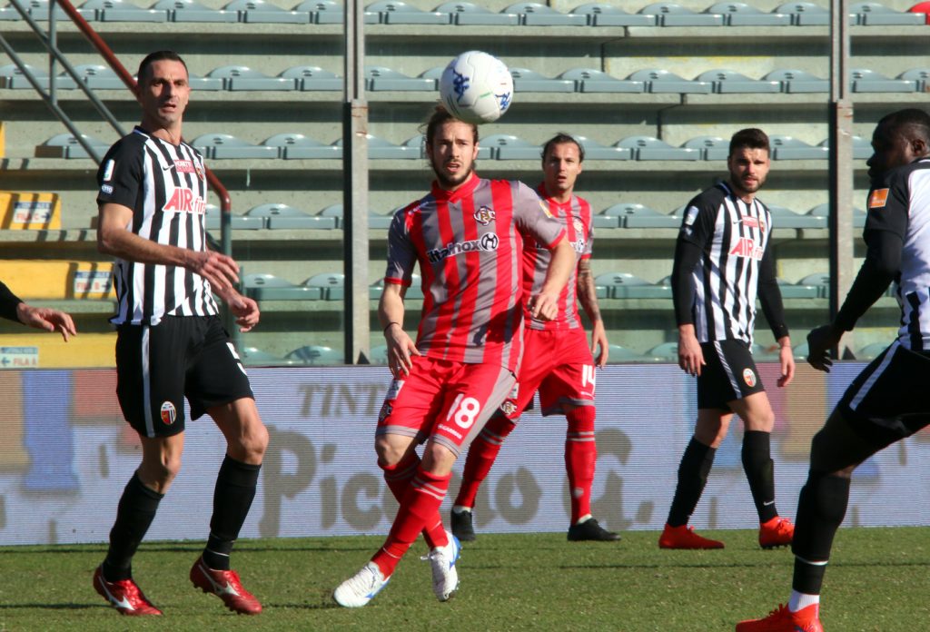 Nhận định b&oacute;ng đ&aacute; Cremonese vs Ascoli, 02h00 ng&agrave;y 1/10: S&acirc;n nh&agrave; mất thi&ecirc;ng