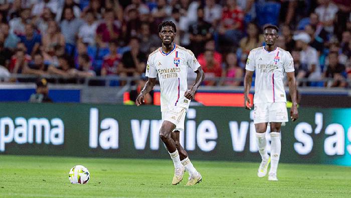 Soi k&egrave;o phạt g&oacute;c Reims vs Lyon, 18h00 ng&agrave;y 1/10