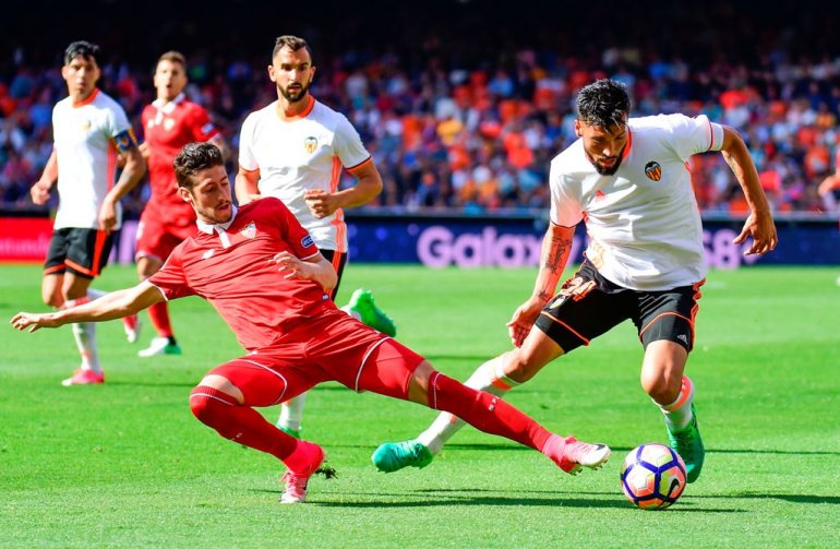 Nhận định b&oacute;ng đ&aacute; Valencia vs Sevilla, 01h00 ng&agrave;y 31/10: Vị kh&aacute;ch kh&oacute; chơi