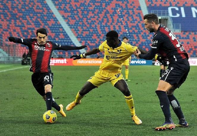 Nhận định, soi k&egrave;o Bologna vs Hellas Verona, 3h00 ng&agrave;y 1/11