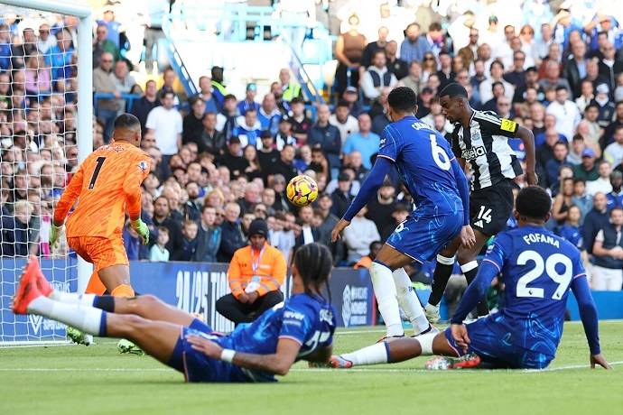 Soi k&egrave;o phạt g&oacute;c Newcastle vs Chelsea, 2h45 ng&agrave;y 31/10