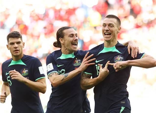 Đội h&igrave;nh ra s&acirc;n ch&iacute;nh thức &Uacute;c vs Đan Mạch, 22h ng&agrave;y 30/11