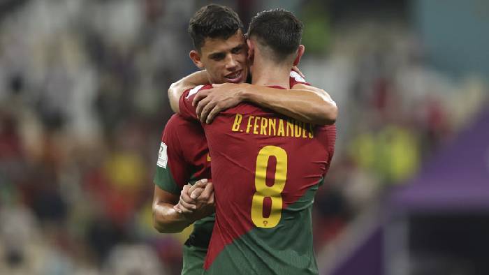 Dự đo&aacute;n, soi k&egrave;o thẻ v&agrave;ng H&agrave;n Quốc vs Bồ Đ&agrave;o Nha, 22h ng&agrave;y 2/12