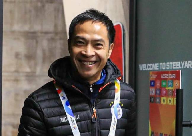 Ch&iacute;nh thức bị loại khỏi AFC Champions League, HLV H&agrave; Nội phản ứng ra sao?