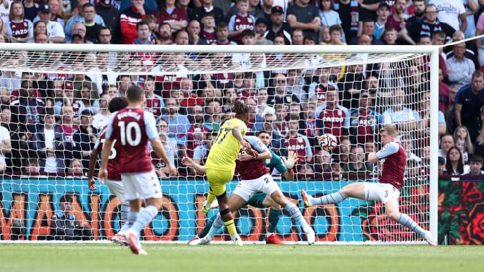 Soi k&egrave;o phạt g&oacute;c Brentford vs Aston Villa, 21h ng&agrave;y 2/1
