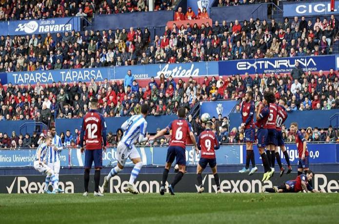 Soi k&egrave;o phạt g&oacute;c Sociedad vs Osasuna, 22h15 ng&agrave;y 31/12