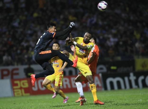 Đ&ocirc;ng &Aacute; Thanh H&oacute;a b&aacute;o c&ocirc;ng an điều tra Ho&agrave;ng Vũ Samson