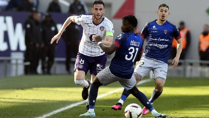 Nhận định, soi k&egrave;o Clermont Foot với Toulouse, 20h00 ng&agrave;y 31/03: Kh&ocirc;ng c&ograve;n đường l&ugrave;i