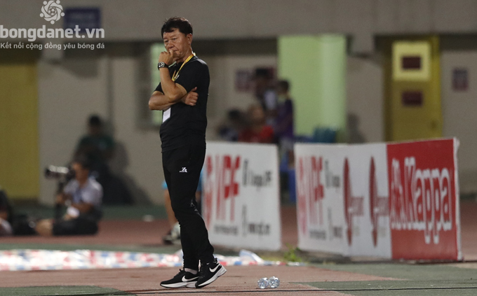 TP HCM vắng b&oacute;ng tr&ecirc;n tuyển, bạn th&acirc;n thầy Park l&ecirc;n tiếng