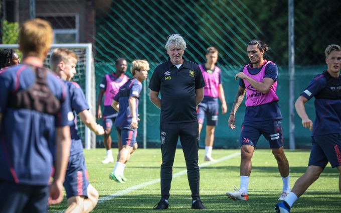 Sint-Truidense mua th&ecirc;m tiền đạo, cơ hội n&agrave;o cho C&ocirc;ng Phượng?