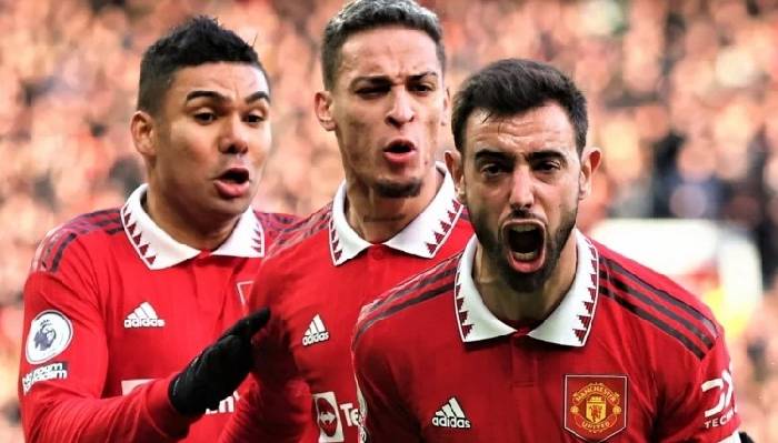 Bruno Fernandes ph&acirc;n trần chuyện 'phớt lờ, kh&oacute; chịu' với đồng đội