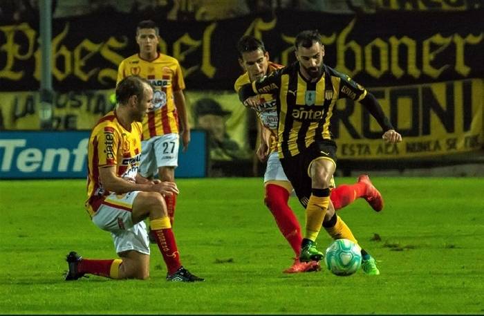 Nhận định, soi k&egrave;o Penarol vs Progreso, 6h00 ng&agrave;y 2/8: Khởi đầu su&ocirc;n sẻ